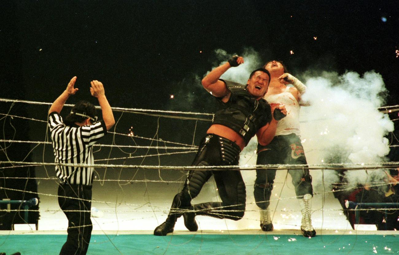 1999年4月　東京ドームで大仁田厚と電流爆破戦