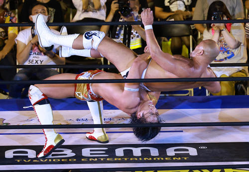 DDT新王者に竹下幸之助「今度は僕が秋山準を迎え撃つ」三度目正直