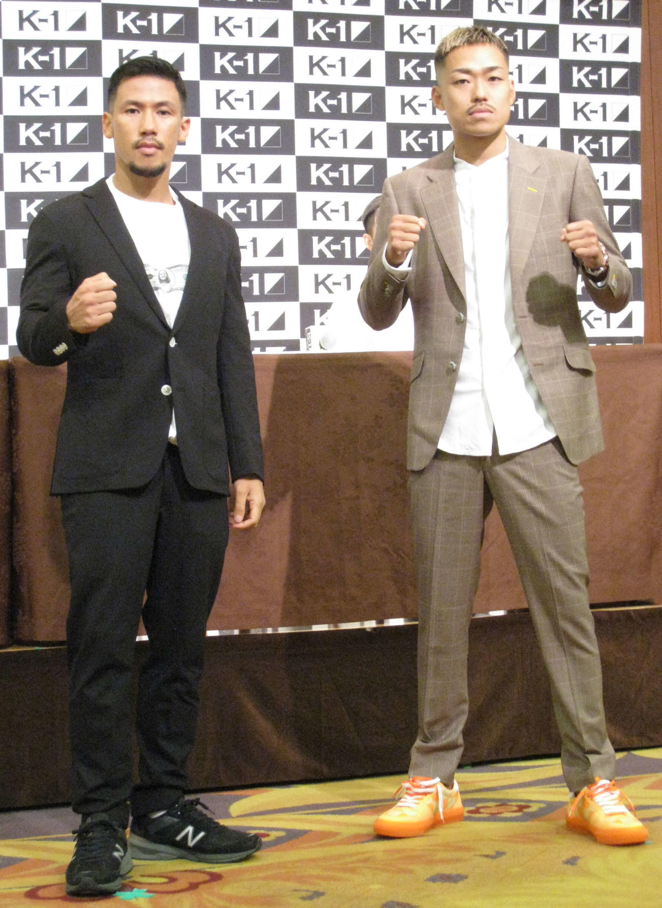 ともに仕上がりの良さをアピールした卜部弘嵩（左）と芦澤竜誠（撮影・吉池彰）