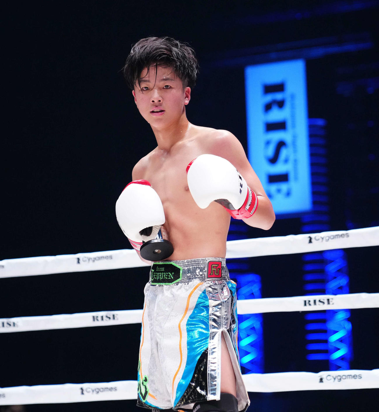 那須川龍心対山崎天輔　山崎に判定勝ちした那須川龍（撮影・江口和貴）