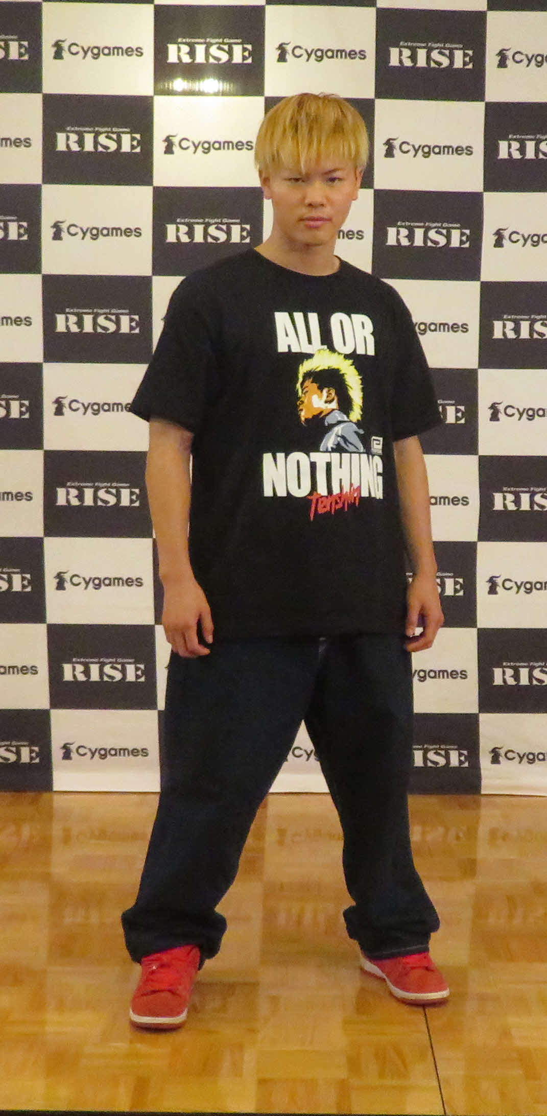 23日のRISE横浜大会の一夜明け会見に出席した那須川天心（撮影・松熊洋介）