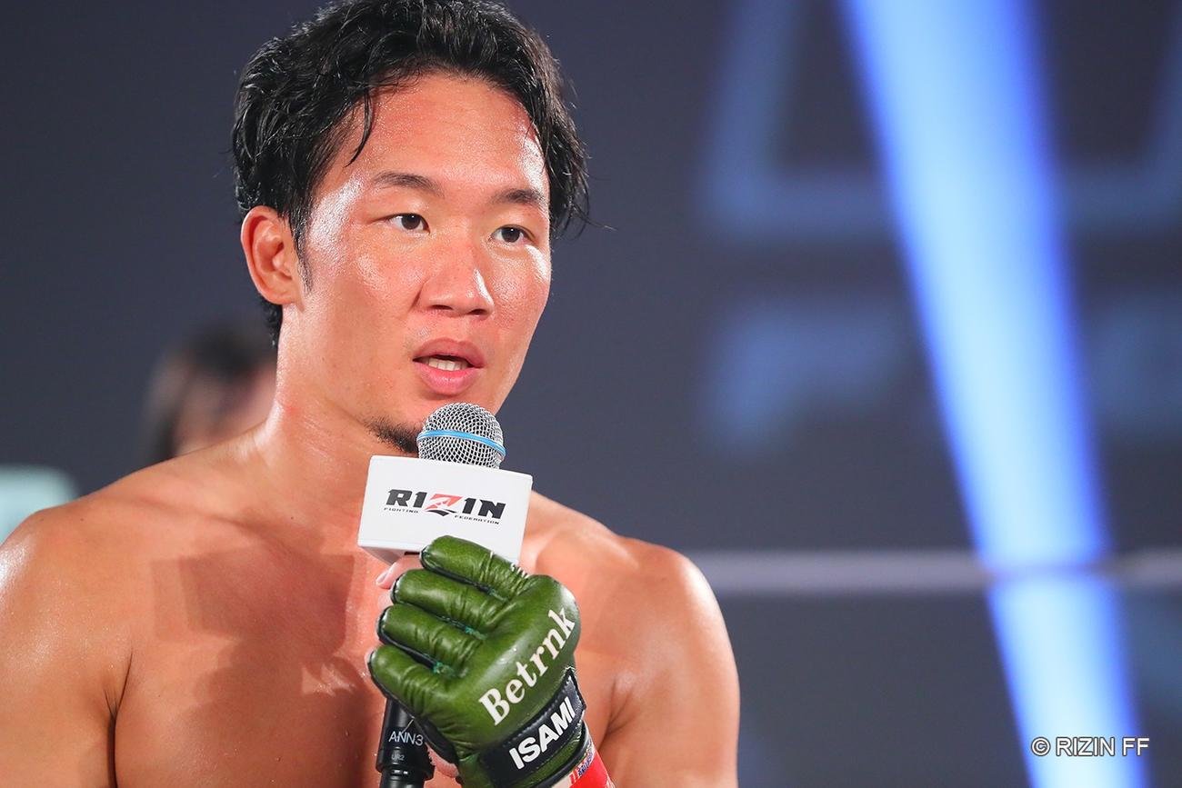 萩原京平に勝利した朝倉未来（RIZIN FF提供）