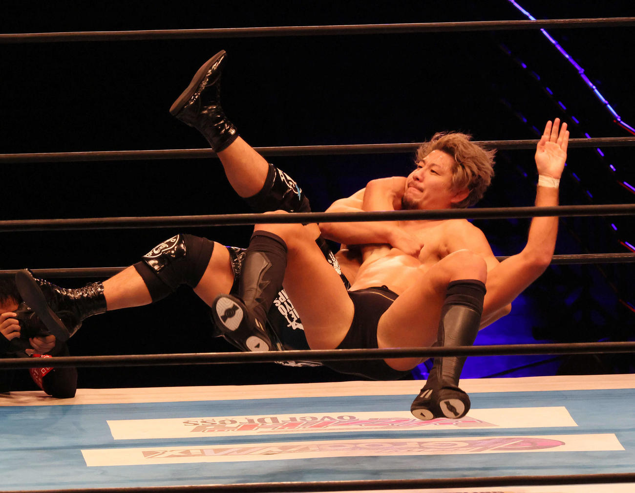 新日本プロレス「G1 CLIMAX31」第4試合　Aブロック公式戦　高橋裕二郎対ザック・セイバーJr．（下）（撮影・加藤孝規）