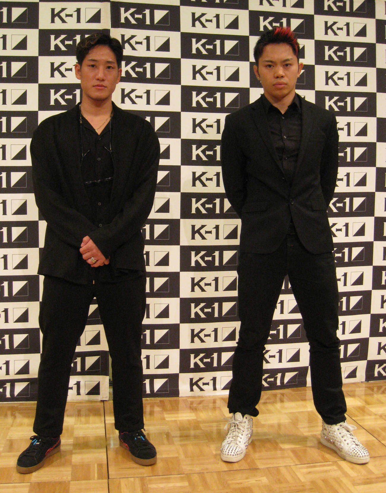 再起に燃える林健太（左）と不可思（撮影・吉池彰）
