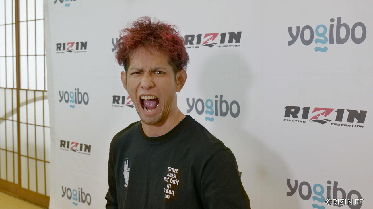 前々日インタビューでアピールする砂辺光久（写真提供：RIZIN FF）