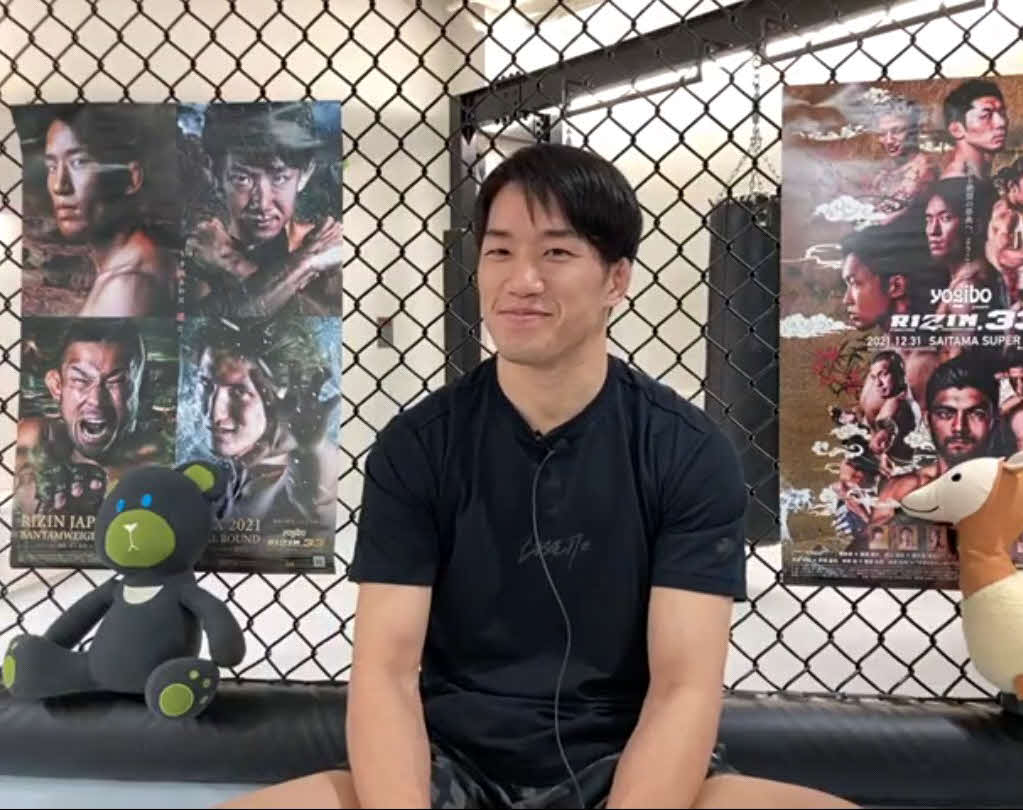 RIZIN33大会に向け、公開練習で報道陣の質問に応じる朝倉海