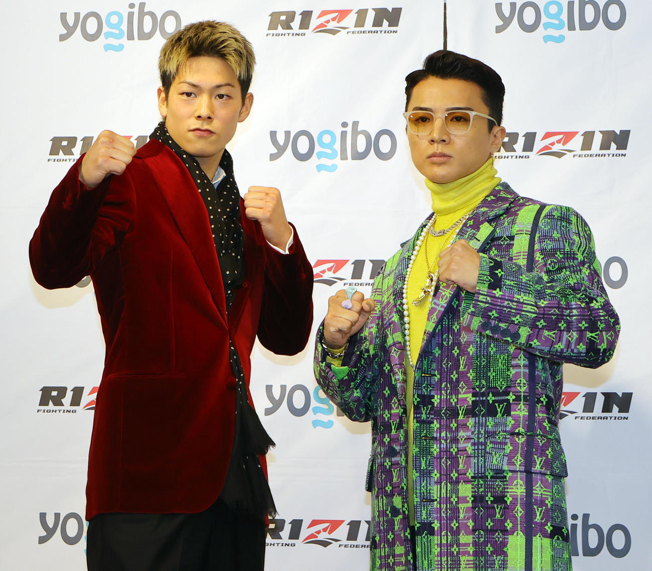RIZIN．33の対戦カード発表会見を行った三浦孝太（左）とYUSHI（撮影・野上伸悟）