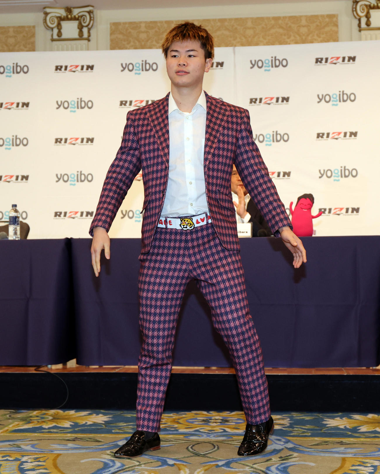「RIZIN33」での対戦が決まり記者会見に出席した那須川天心（撮影・浅見桂子）