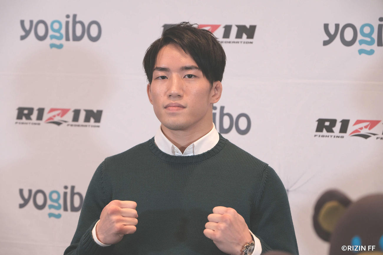 RIZIN33大会に出場する朝倉海はオンラインでインタビューに応じる（提供・RIZIN FF）