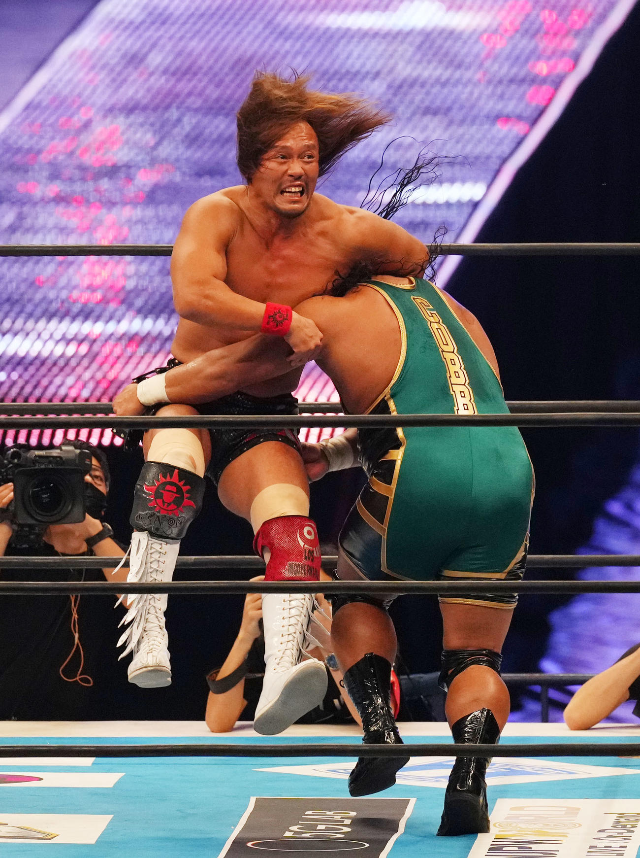 デスティーノを決める内藤（撮影・横山健太）