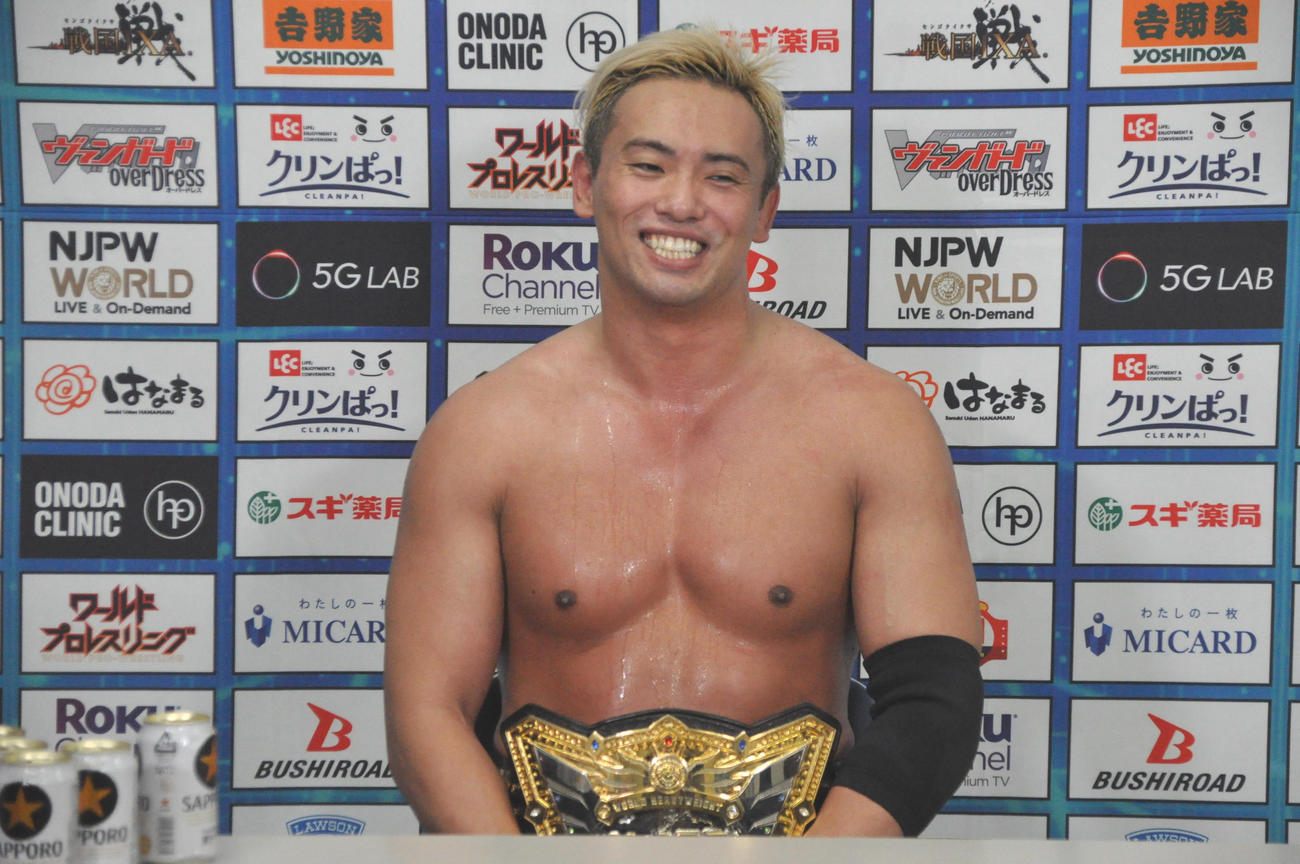 2度目の防衛に成功したIWGP世界ヘビー級王者オカダ・カズチカ（新日本プロレス提供）