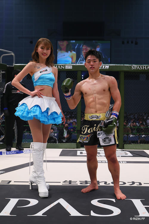 MASANARIに勝利した松井大樹（C）RIZIN FF