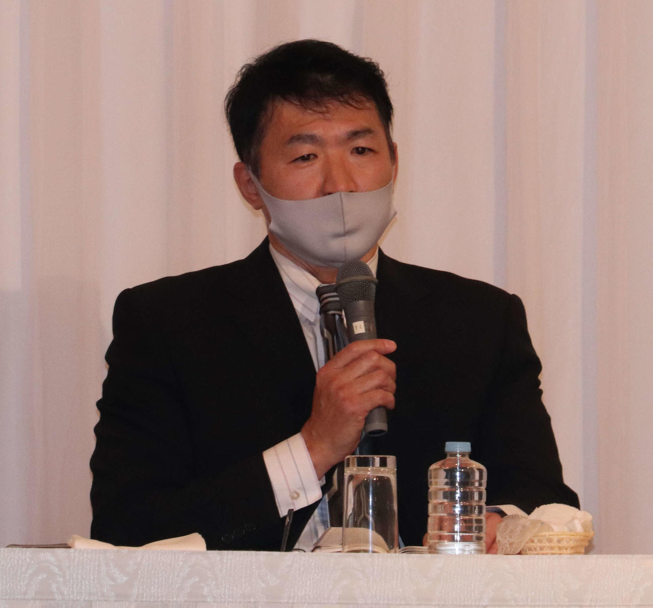 会見に出席した、BMBジム・寺地永会長（2021年11月15日撮影）