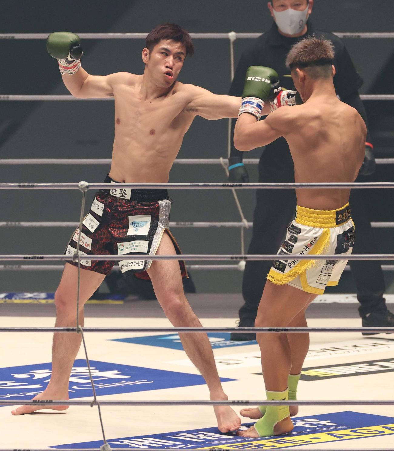 憂也（左）は洋輔YAMATOにTKOで勝利した（撮影・上田博志）