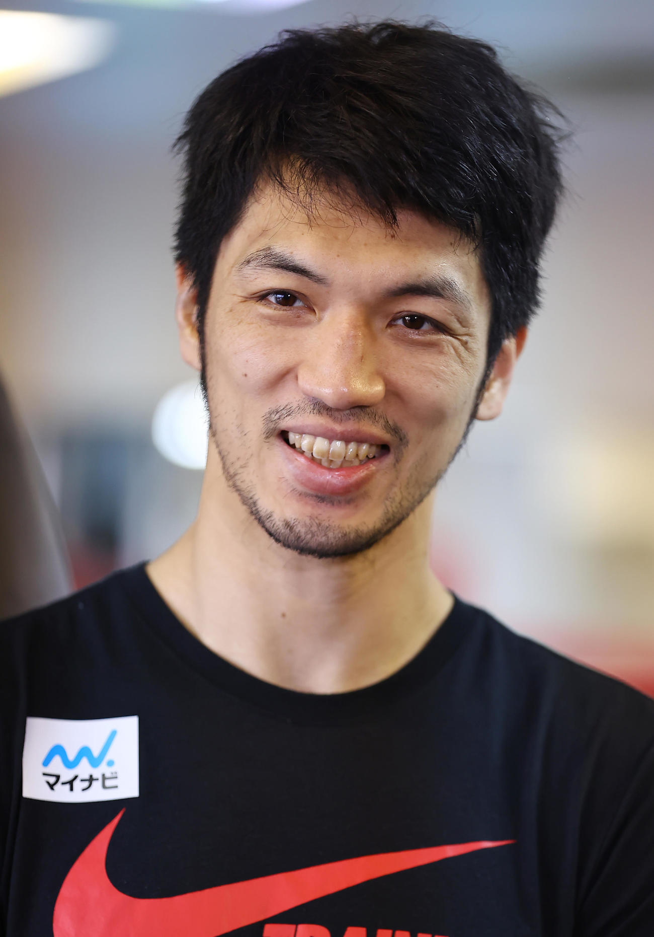 公開スパーリングを終え囲み取材に応じる村田（撮影・垰建太）