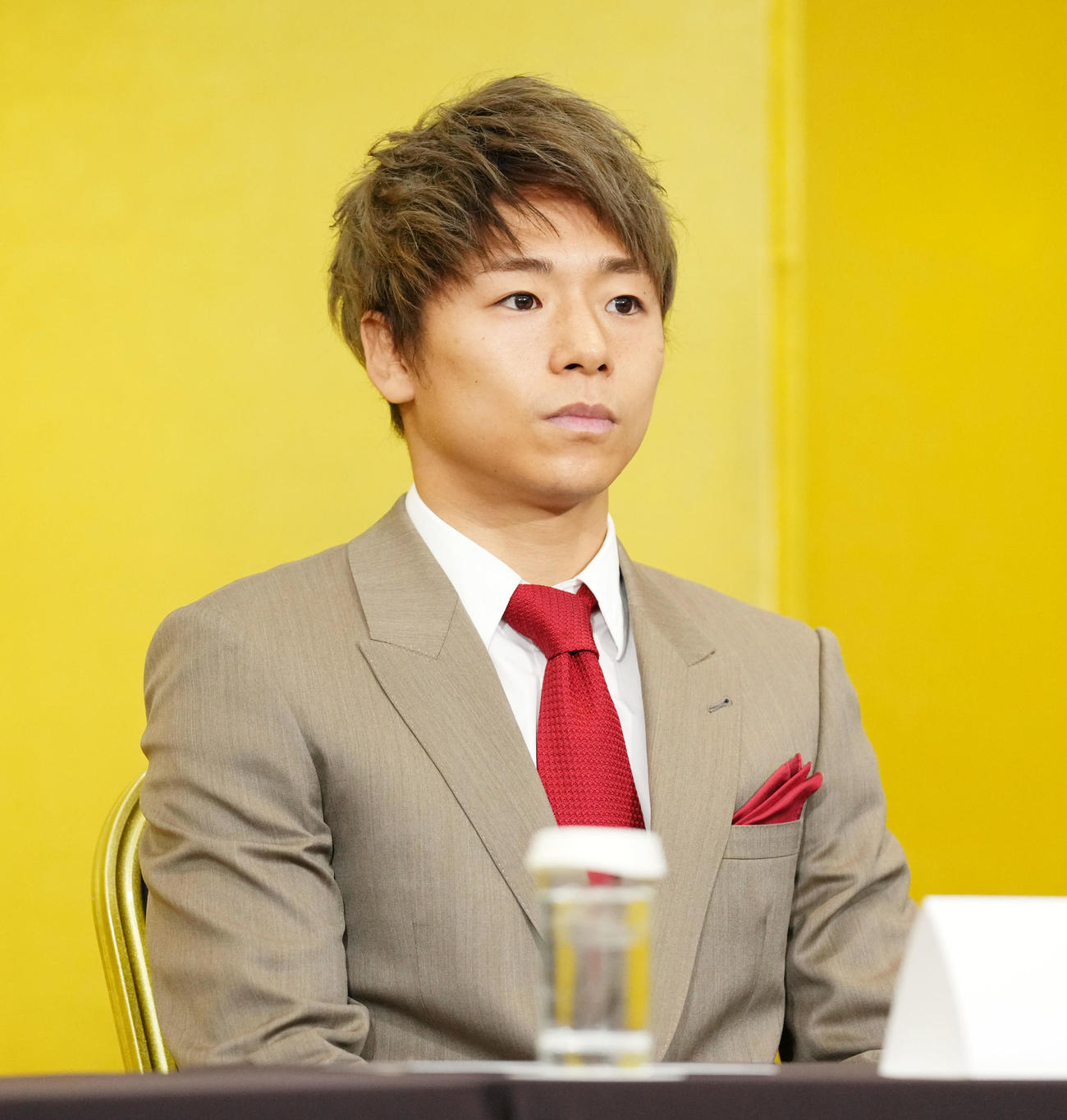 会見に臨む武尊（撮影・横山健太）