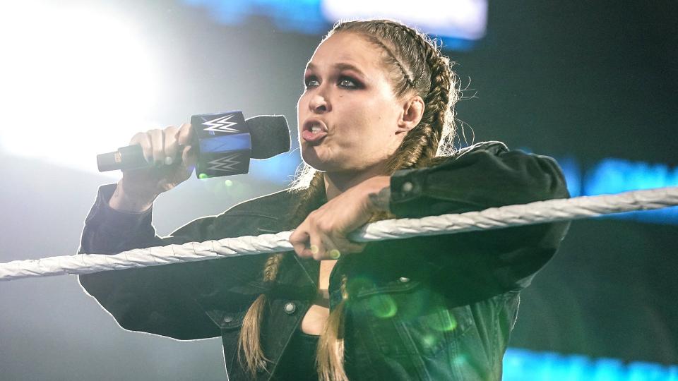 SD女子王者シャーロット・フレアーに再戦を要求したロンダ・ラウジー（C）2022 WWE, Inc. All Rights Reserved.