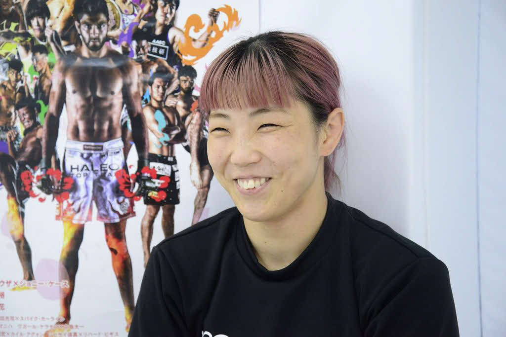 笑顔を見せるSARAMI（提供・RIZIN FF）