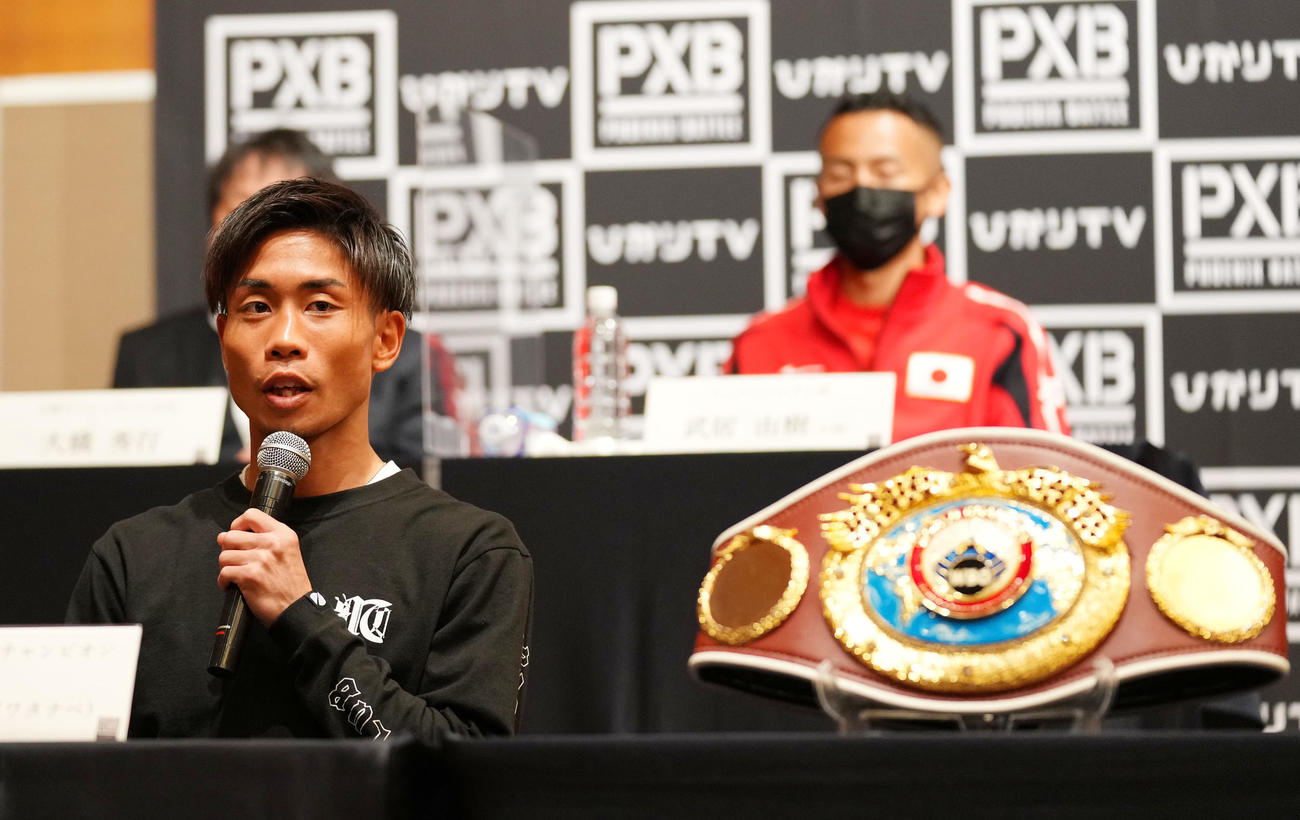 会見で意気込みを語る谷口将隆（2022年4月21日撮影）