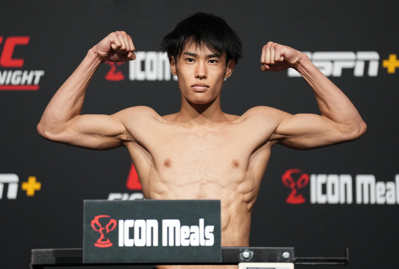 UFCデビュー戦に向けて計量クリアした「超新星」平良（C）UFC／Zuffa　LLC