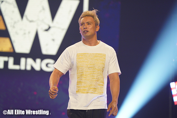 米AEWマットに初登場した新日本プロレスの前IWGP世界ヘビー級王者オカダ・カズチカ（新日本プロレス提供）