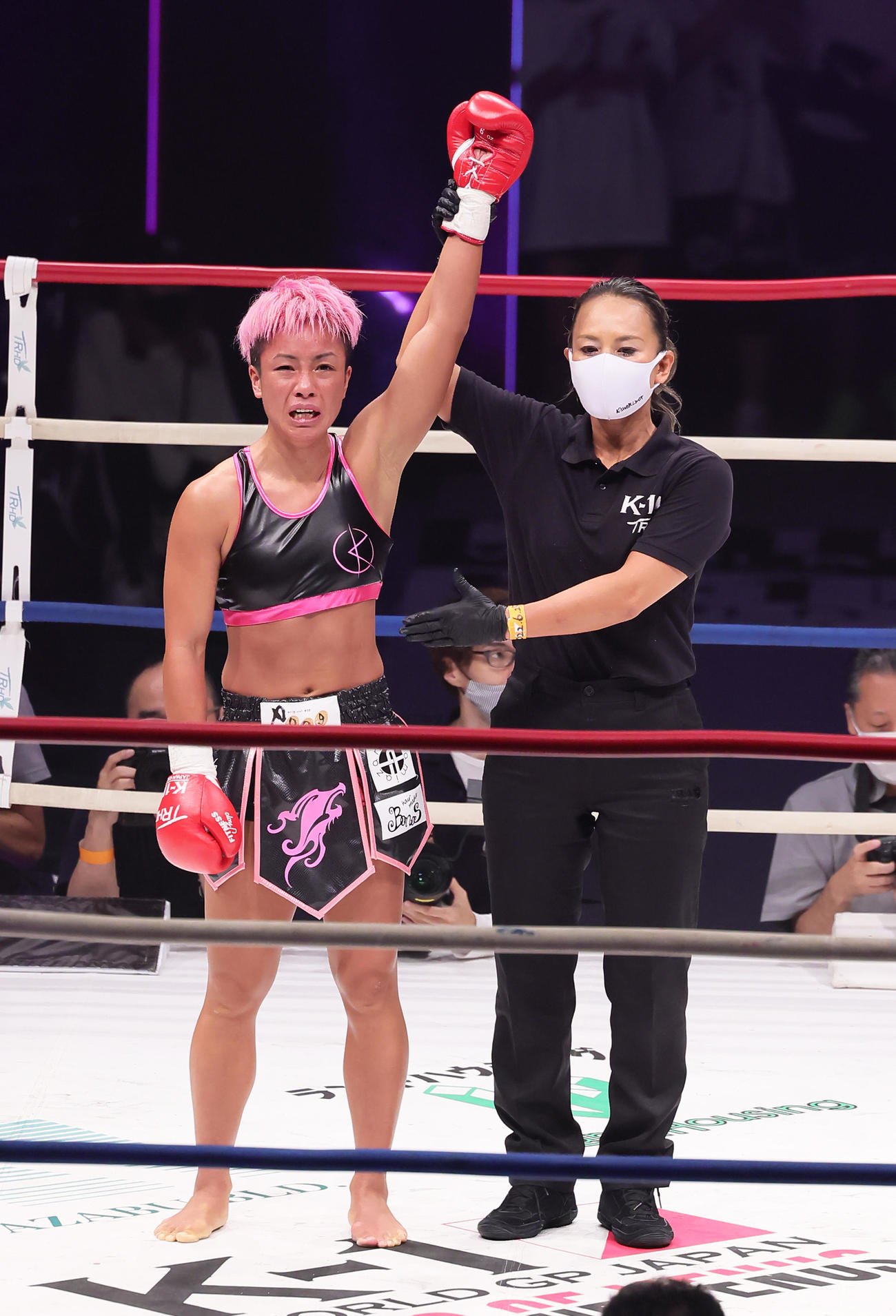 KO勝ちで初防衛に成功したKANA（撮影・足立雅史）