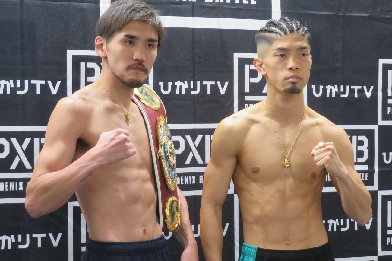 WBOアジア・パシフィック・スーパーフライ級王者橋詰将義（左）と挑戦者の元世界3階級制覇王者田中恒成