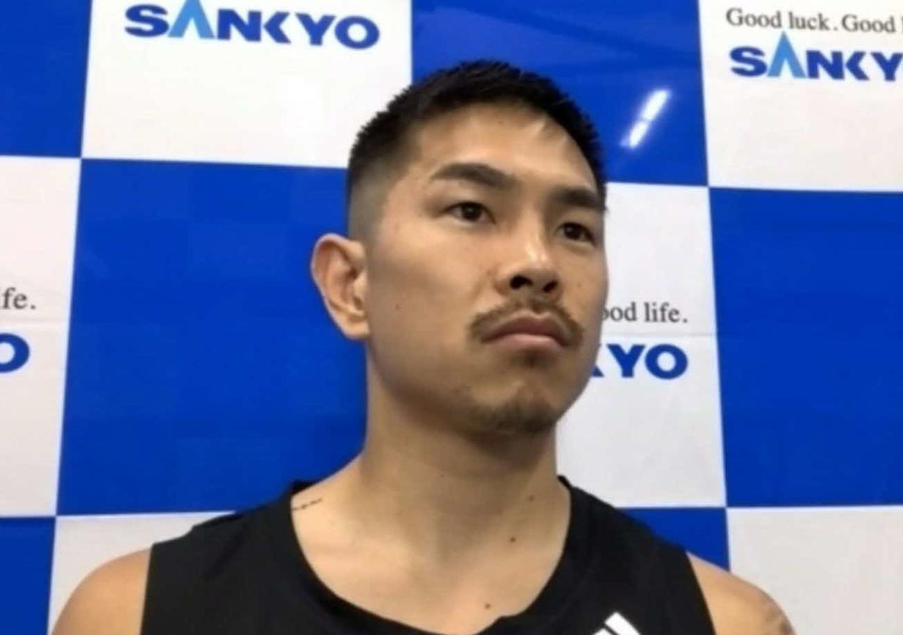 13日に控える5度目防衛戦に向け、オンラインで練習公開したWBO世界スーパーフライ級王者井岡一翔