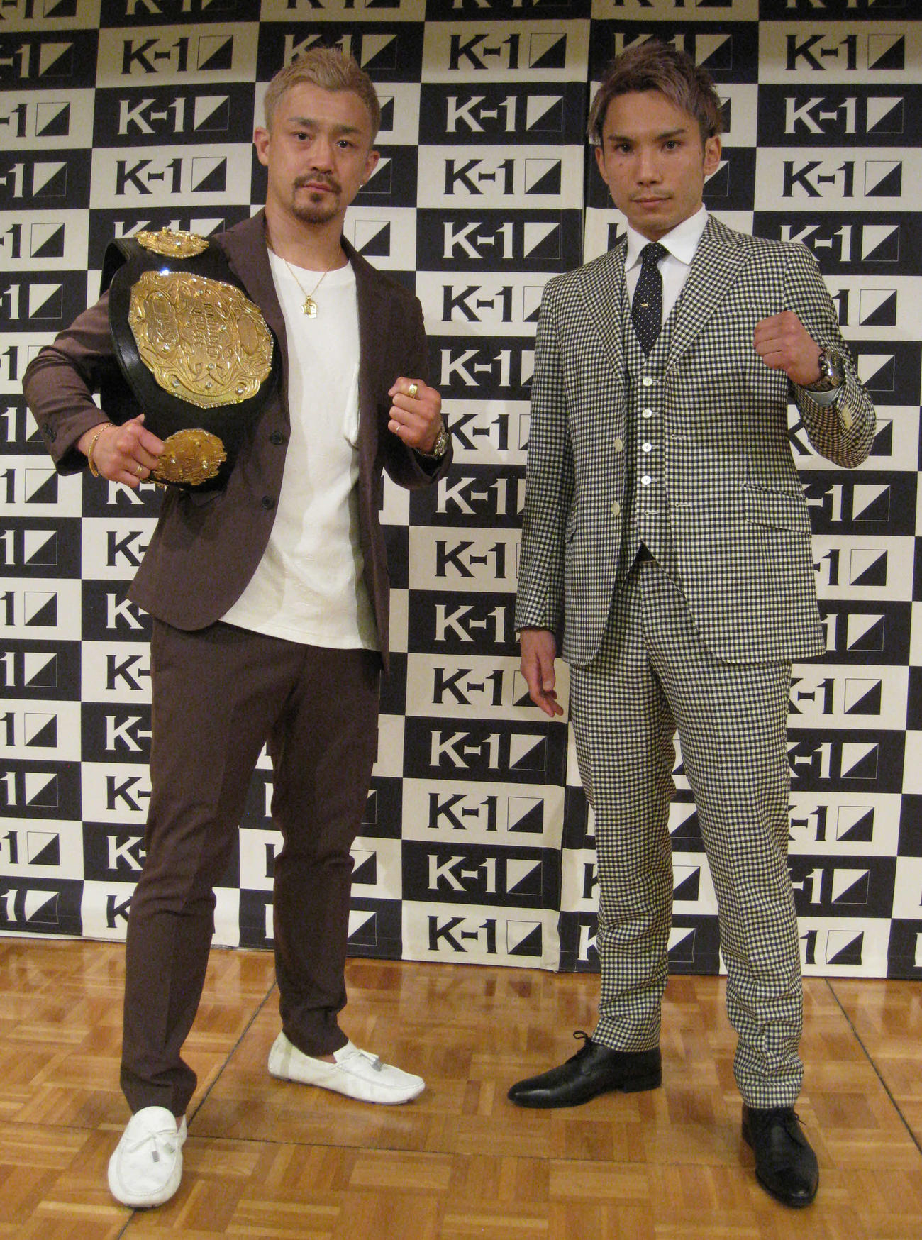 初防衛に燃える王者大和哲也（左）と挑戦者の佐々木大蔵（撮影・吉池彰）