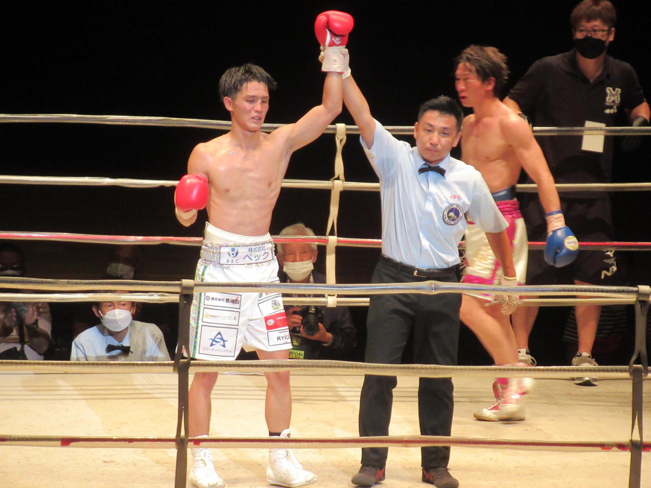 再起戦で判定勝利した古谷