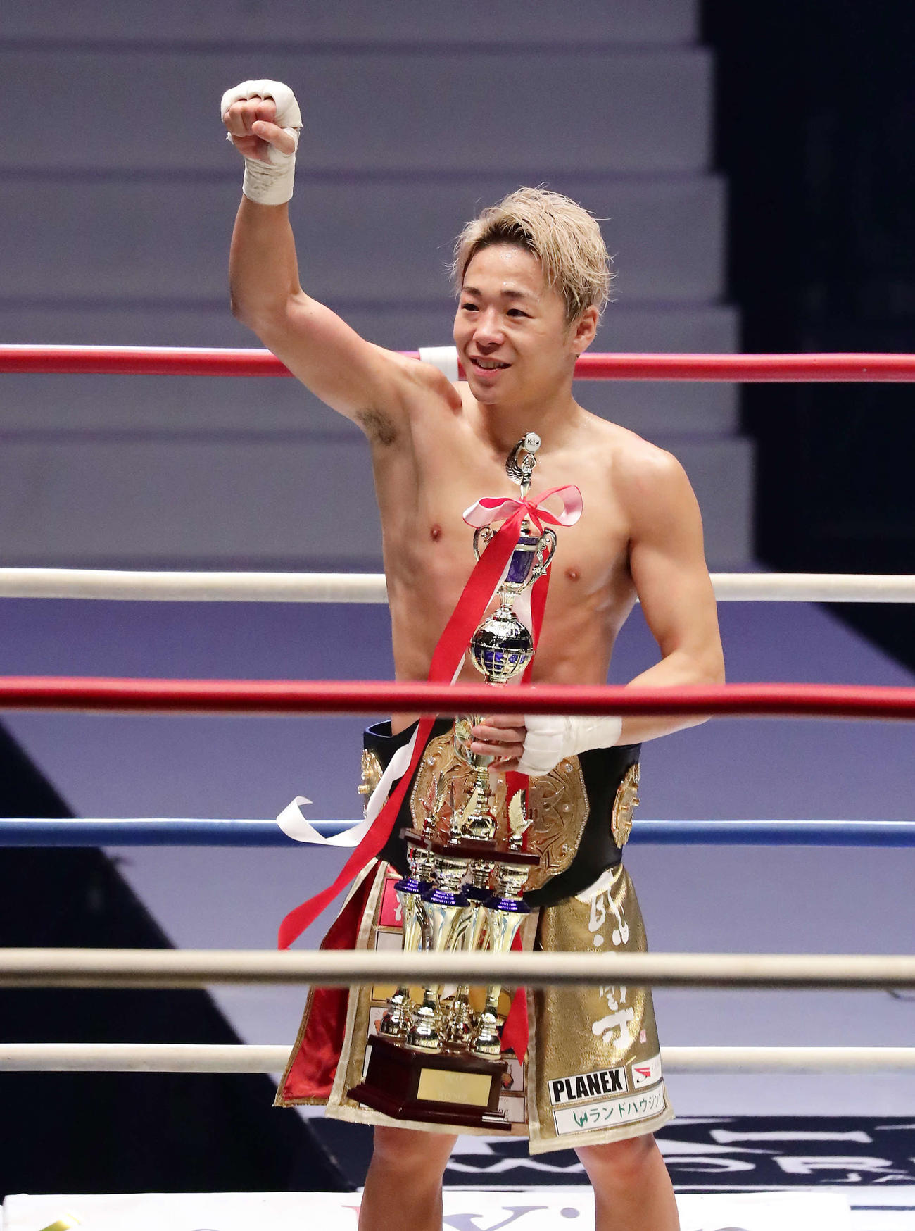 K1武尊、古傷の右膝手術が成功「またリングに立てるように ここからまた気合い」 - 格闘技写真ニュース : 日刊スポーツ