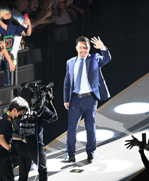 入場するマニー・パッキャオ氏（撮影・滝沢徹郎）