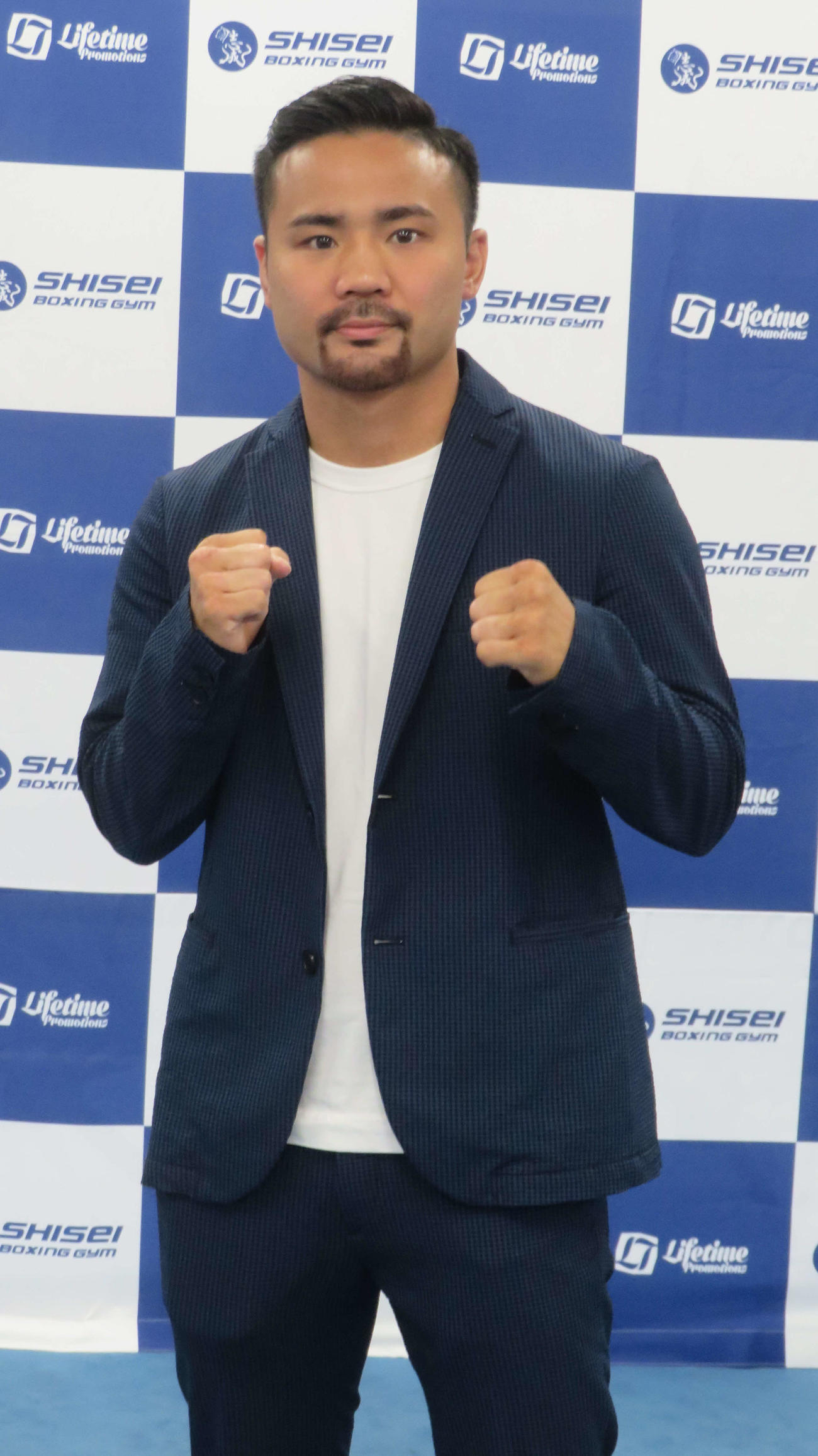 11月15日、東京・後楽園ホールで再起2戦目に臨む元WBC世界フライ級王者比嘉大吾