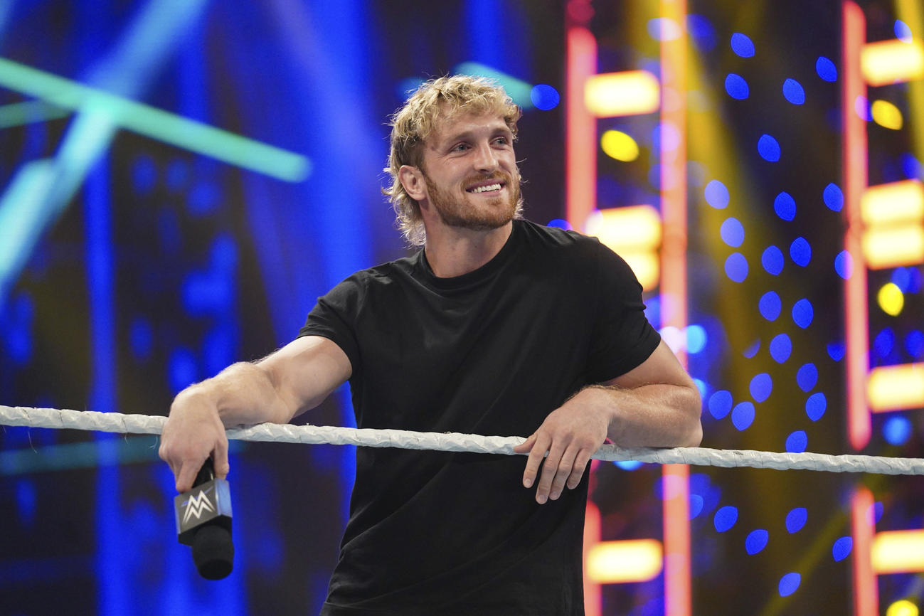 WWEヘビー、ユニバーサル統一王者ローマン・レインズとの中東決戦に向けてインタビューに応じたローガン・ポール（C）2022 WWE, Inc. All Rights Reserved