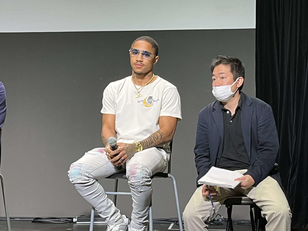 GLOBAL TITANS大会で皇治との対戦を発表したジャハン・イングラム（撮影・勝部晃多）