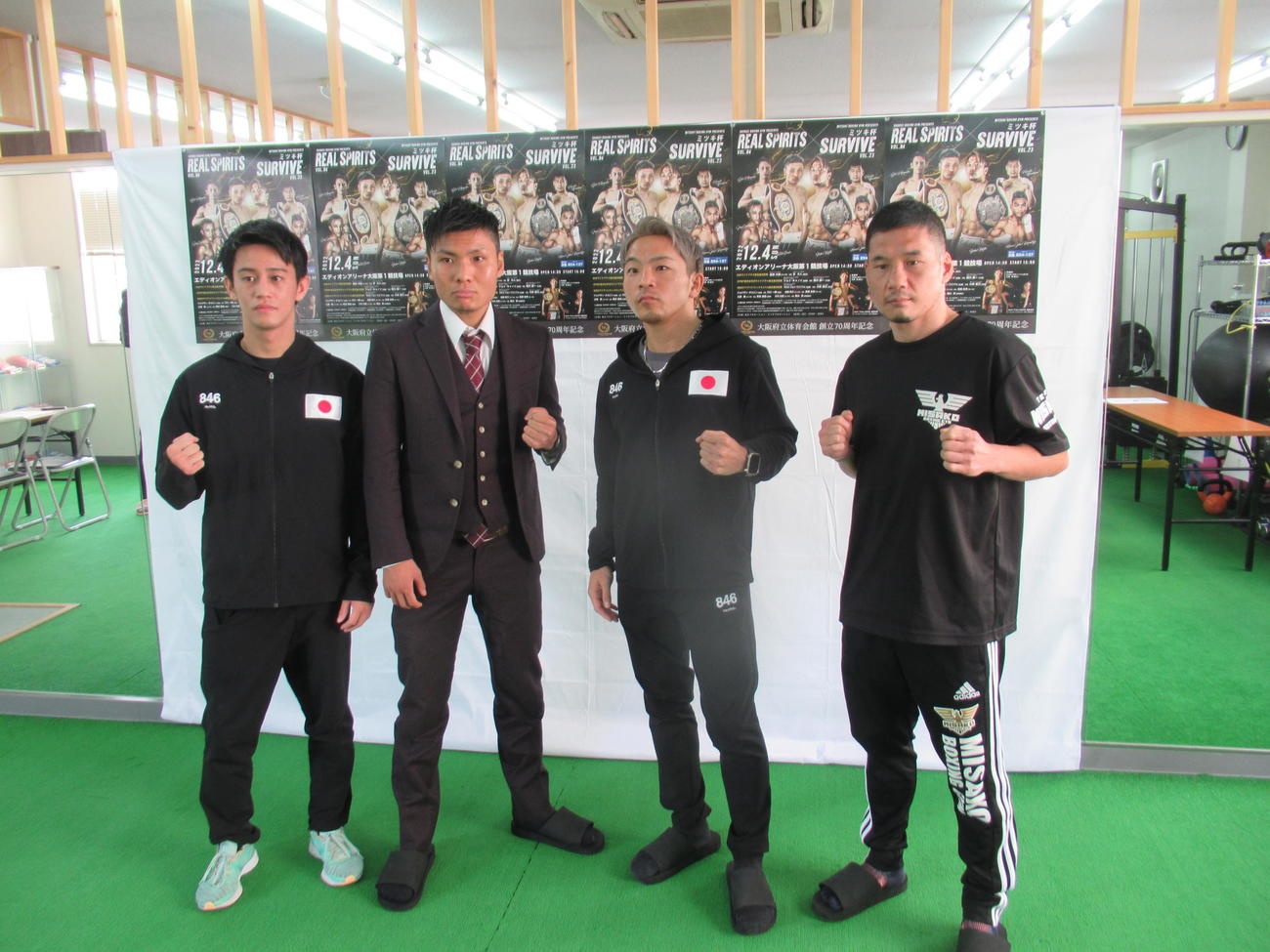 12・4トリプルタイトルマッチに挑む左から小林、冨田、芝、堀川（撮影・実藤健一）