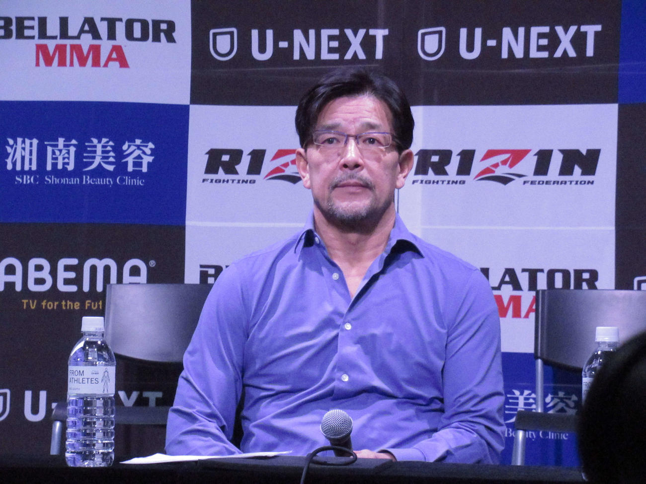 RIZIN40大会の追加カードを発表する榊原CEO（撮影・勝部晃多）