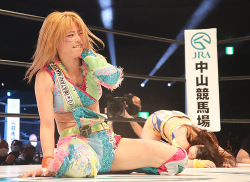 岩谷麻優 スカジャン リバーシブル 岩谷麻優 ポチスカジャン2024