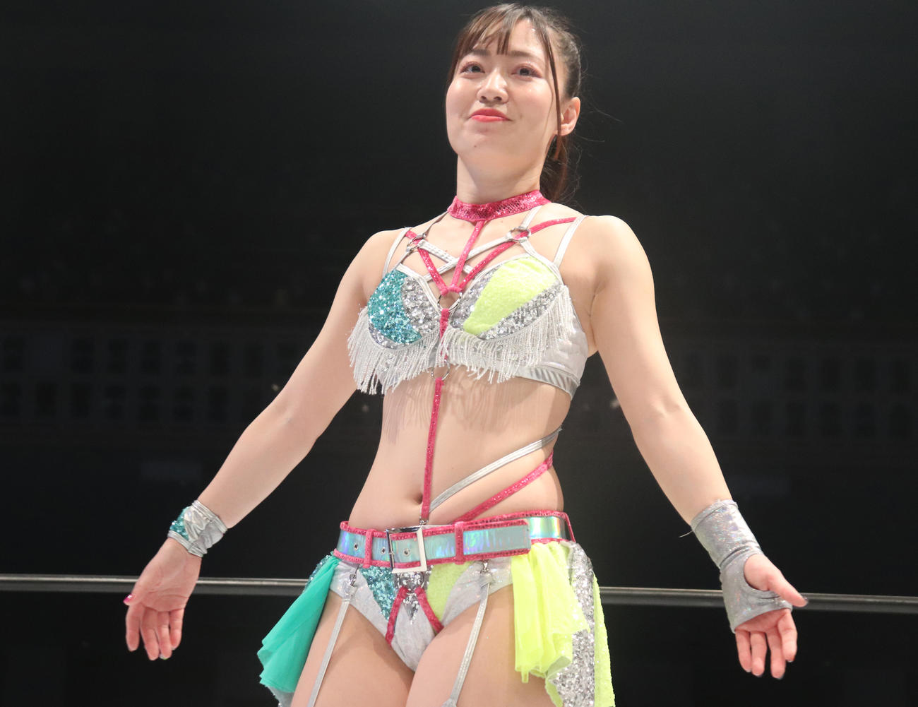 スターダム両国大会　試合前に笑顔を見せる清水ひかり（撮影・渋谷征平）