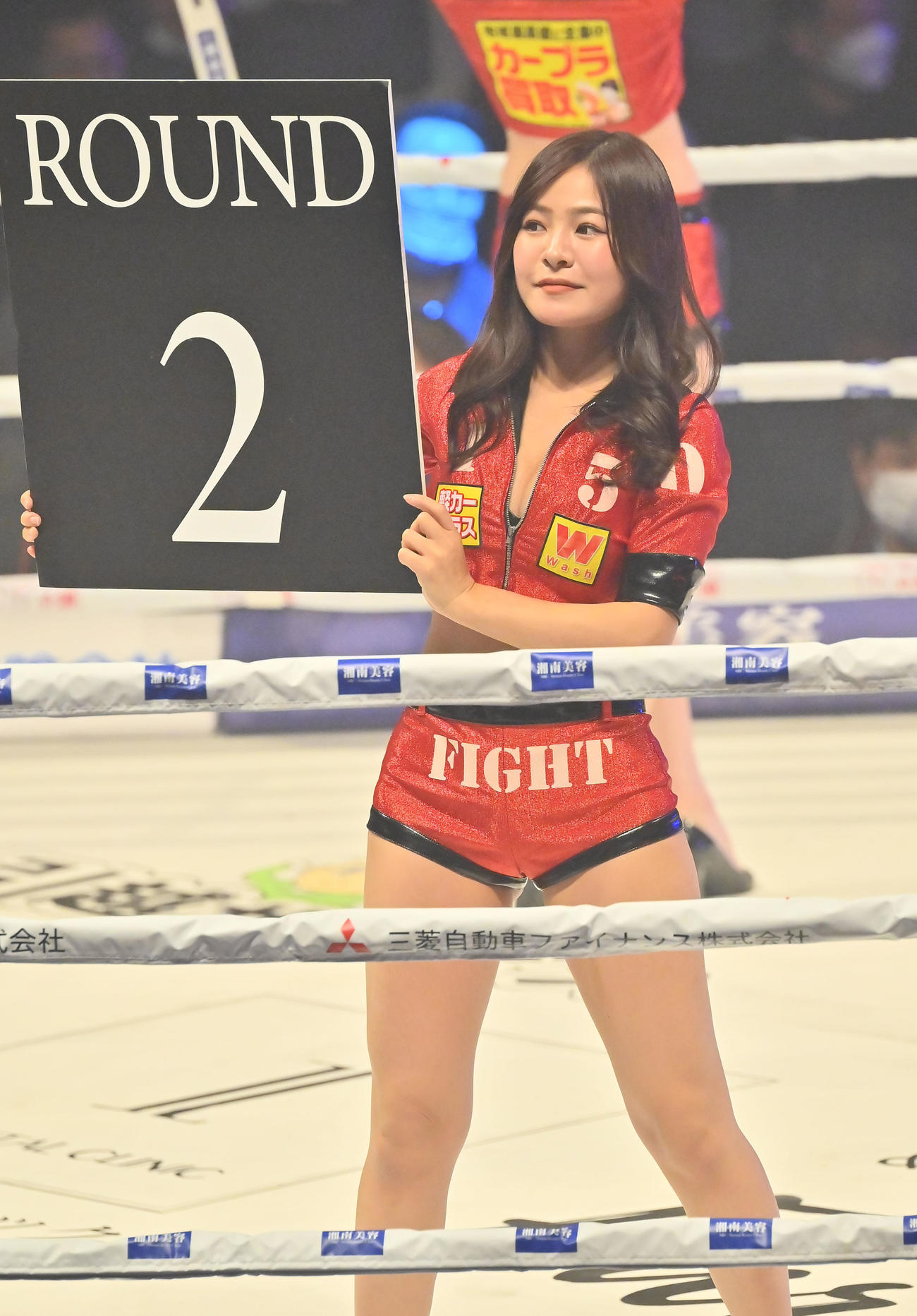 3150FIGHTラウンドガール「3150GIRLS」の西野咲（撮影・和賀正仁）
