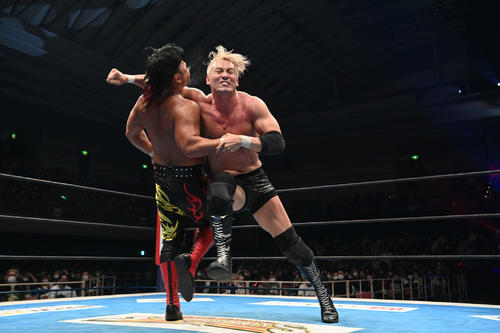 新日本】オカダ・カズチカIWGP初防衛成功「これが新日本プロレス」鷹木