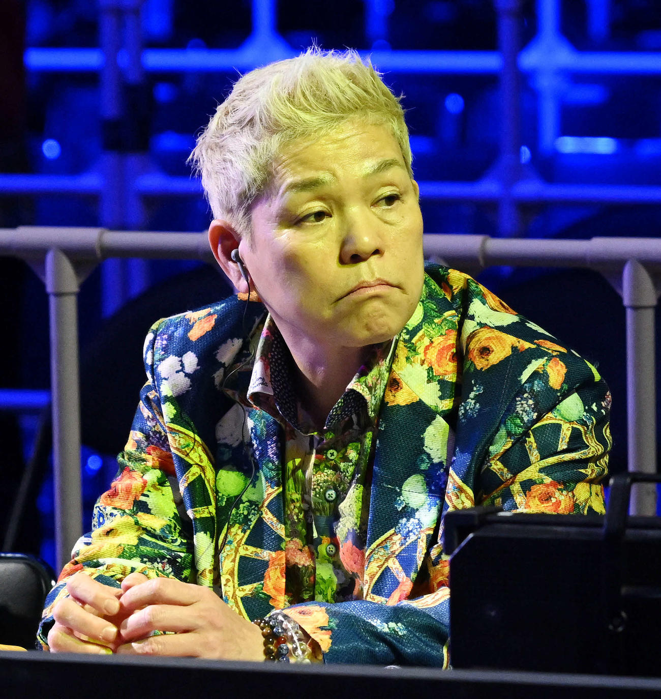 ゲストコメンテーターの神取忍（撮影・滝沢徹郎）