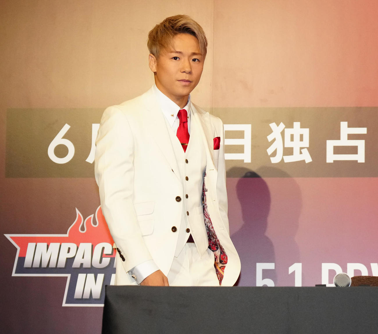 復帰戦が決定し、会見に臨む武尊（撮影・江口和貴）