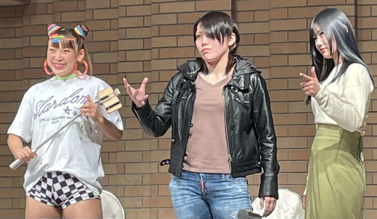 スターダムの4・23横浜アリーナ大会でプロレス2戦目を迎えるフワちゃん（左）と、対戦相手の林下詩美（中央）＆天咲光由