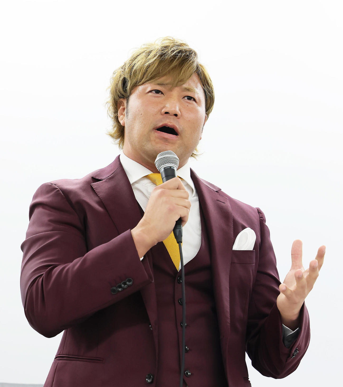 合同会見を行った全日本プロレスの宮原（撮影・足立雅史）