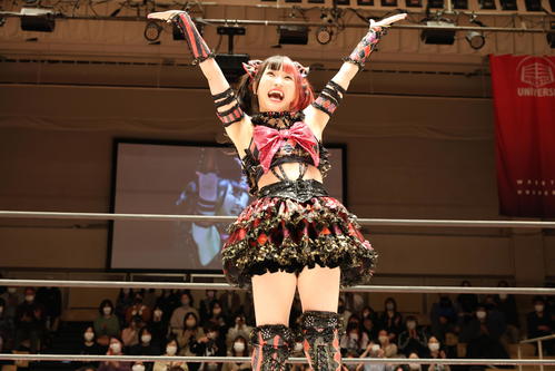 東京女子】伊藤麻希「世界一かわいいのは？」不発、帰国機内で口開けて