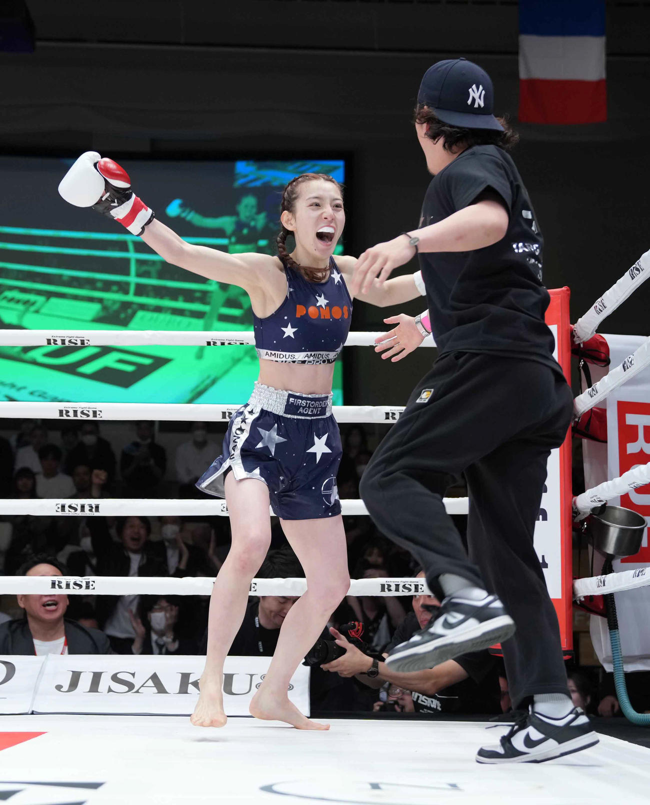 1回、金子にKO勝ちを収め大喜びする宮原（撮影・小沢裕）
