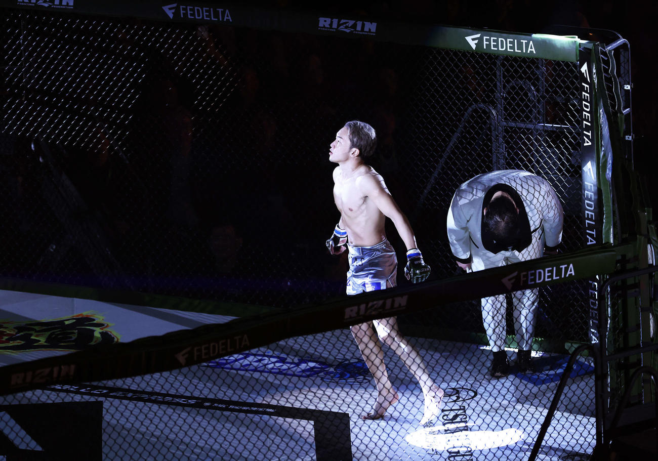 入場する朝倉未来（撮影・河田真司）