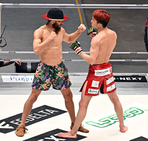 RIZIN】朝倉海が強烈ヒザ蹴りで3回TKO勝利 1年4カ月ぶり復帰戦