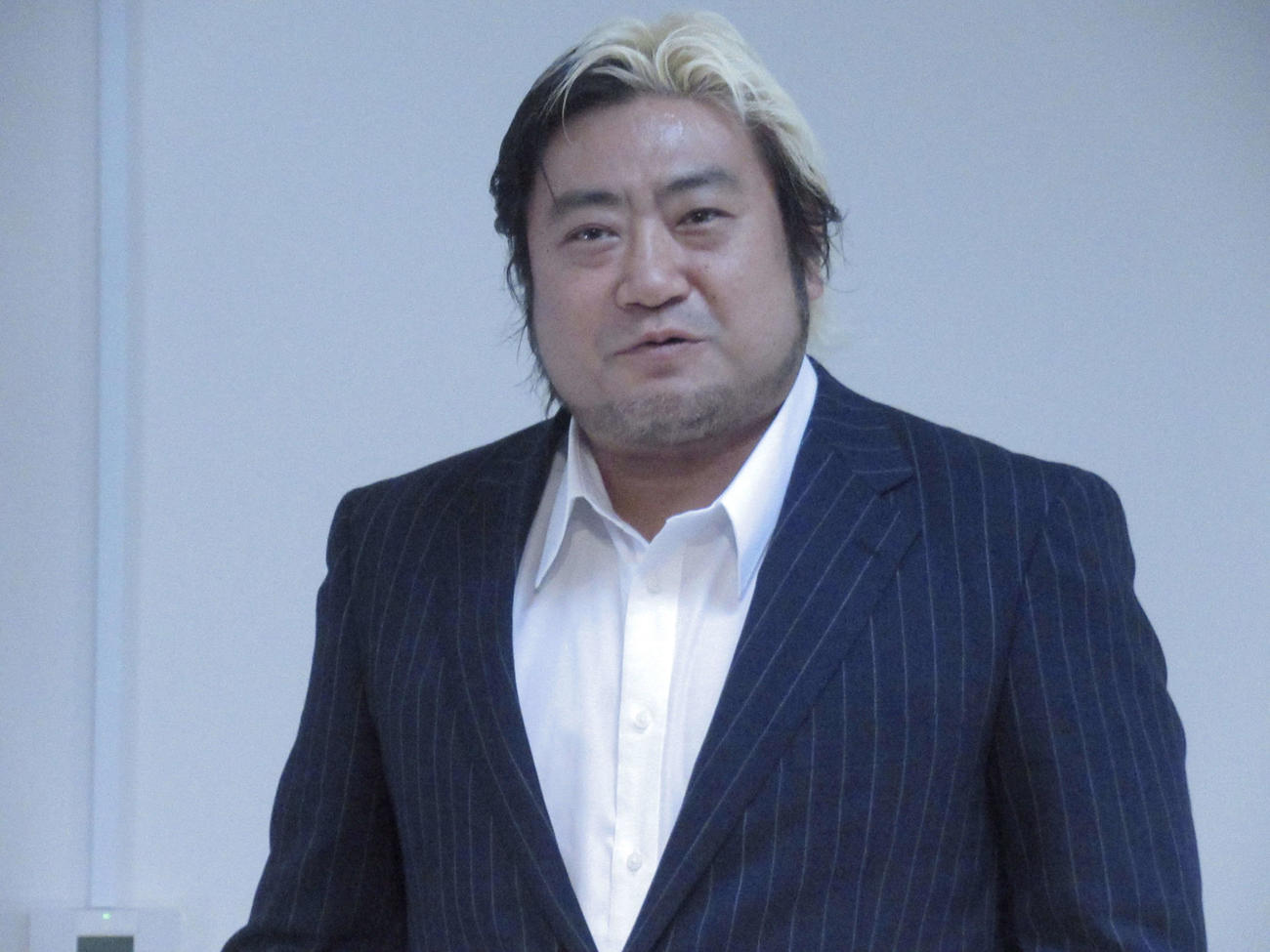 女子プロレス会社新規設立記者会見に登壇した全日本プロレスの諏訪魔（2022年5月23日撮影）